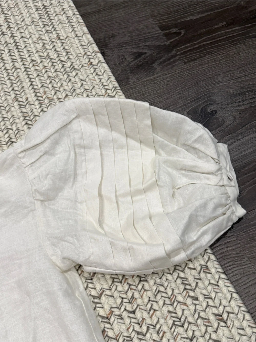 NWT Banana Republic White Linen Peasant Blouse